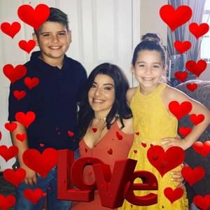 Meet your Posher, Iris